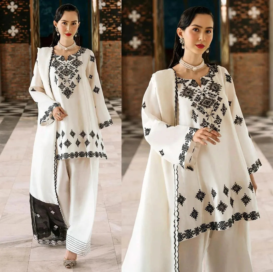 White Embroidered 3Pcs Women's Kurta Set