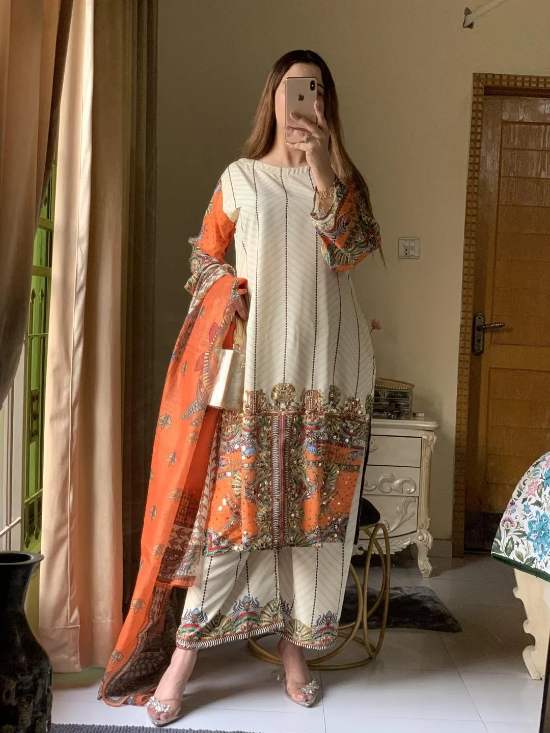 3 Pcs Women's Stitched Arabic Lawn Printed Suit